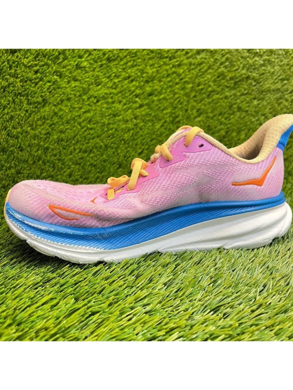 Hoka One One Clifton 9 Womens Size 7.5 Pink Blue Athletic Running Shoes Sneakers